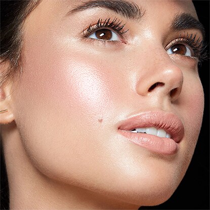 glow highlighting powder mini pink bobbibrown highlight face