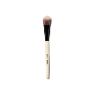 Expertly Angled Foundation Brush